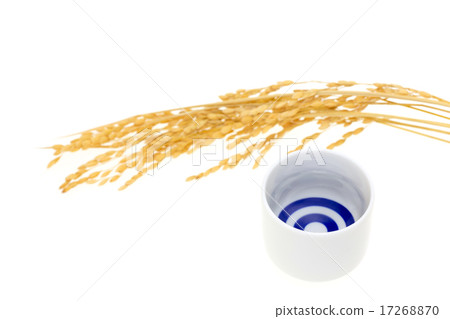 Inukuchi with snake's eyes and rice pan 17268870