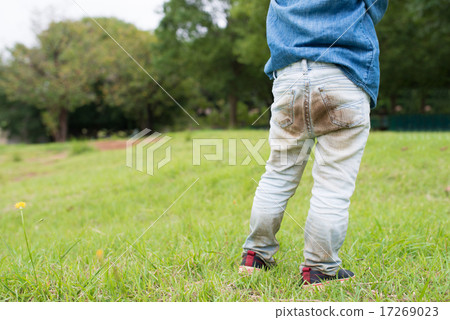 Muddy child's ass 17269023