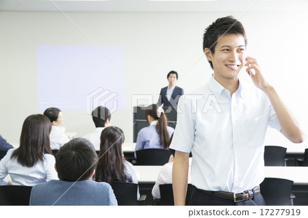 Student Cool Biz 17277919