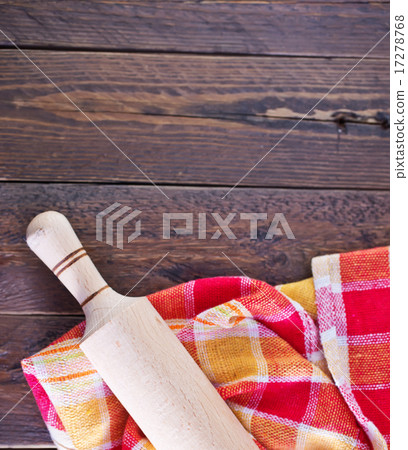 wooden rolling pin 17278768