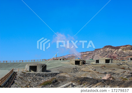 阿蘇火山周圍的火山口 17279837