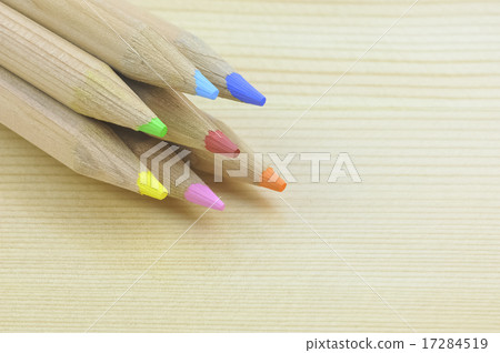 彩色的鉛筆 彩色的鉛筆 17284519