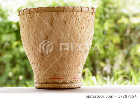 Earthenware steamer Earthenware steamer 17287554