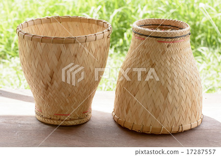 Earthenware steamer Earthenware steamer 17287557