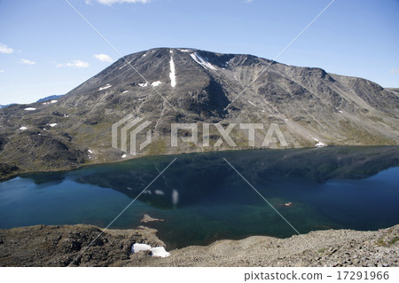 Besseggen Ridge in Jotunheimen Park, Norway Besseggen Ridge in Jotunheimen Park, Norway 17291966