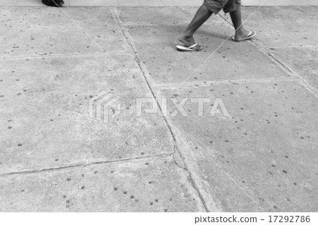 Rain started falling 17292786