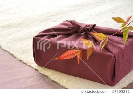 Furoshiki wrapping and leaves of southern skies Furoshiki wrapping and leaves of southern skies 17295281