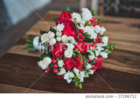 Bunch of flowers on a table 2465. Bunch of flowers on a table 2465. 17296712