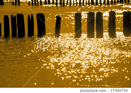 Sunrise over the Baltic Sea with groins Sunrise over the Baltic Sea with groins 17300750