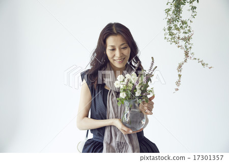 A woman who stalls A woman who stalls 17301357