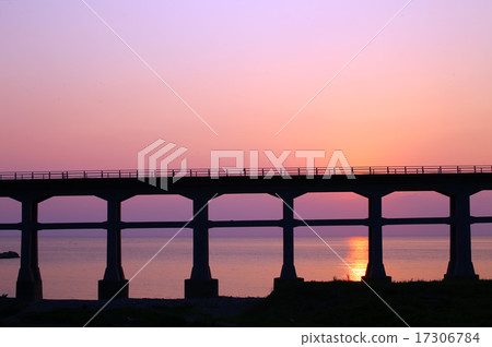 崇光河橋樑日落 17306784