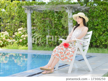 中長髮 及肩 游泳池池邊 17308250