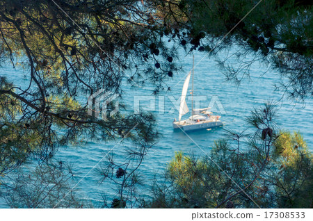 Clear blue water in the calanque of Cassis, Mediterranean France Clear blue water in the calanque of Cassis, Mediterranean France 17308533
