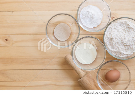 Ingredients for baking cake 17315810