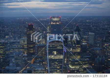 Aerial view of the city of London at dusk. 17318184
