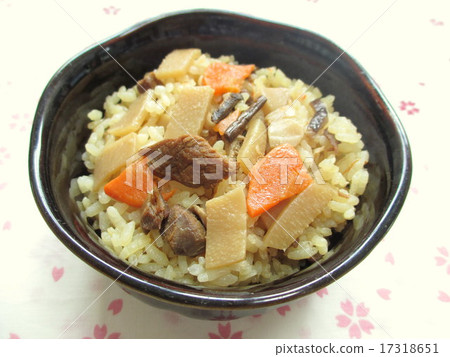 Rice cooked with Bamboo Shoot 17318651