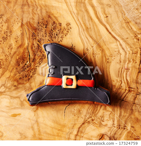 Halloween homemade gingerbread cookie 17324759