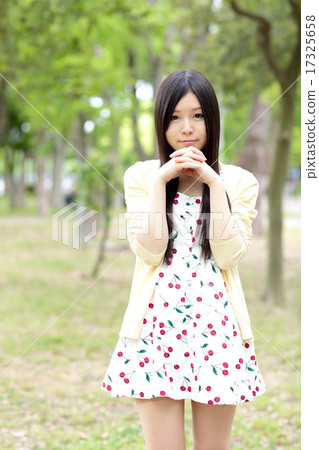 年輕的女士肖像 17325658