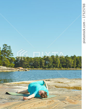Real-life fitness training, mature woman Real-life fitness training, mature woman 17325788