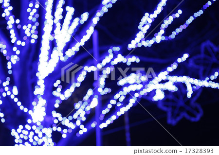 Illumination of Christmas Eve with a beautiful blur Illumination of Christmas Eve with a beautiful blur 17328393
