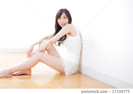 女性美好的腿圖像 17330775