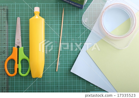 Making a savings box for summer vacation 1. Preparation 17335523