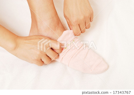 對抗溫暖可愛的寒冷。 17343767