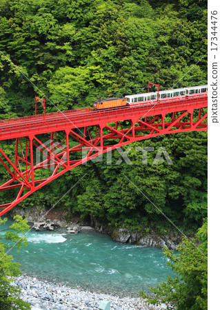 Shin Yamabiko Bridge of Kurobe Gorge Railway 17344476