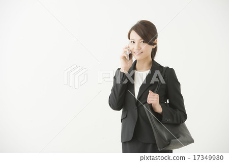 有商務包的婦女 有商務包的婦女 17349980
