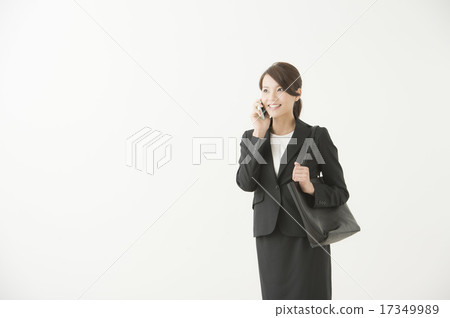 有商務包的婦女 17349989