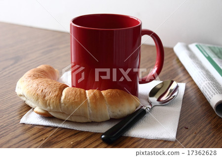 Simple breakfast 17362628