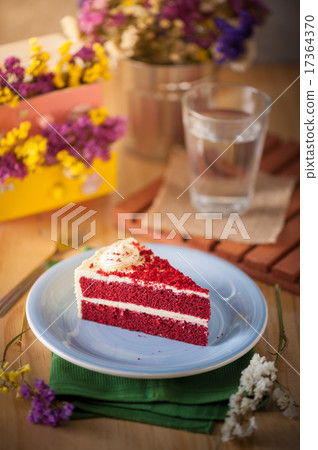 Red velvet cake 17364370