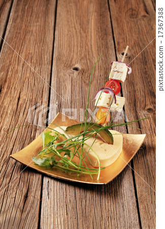 Cheese hors d'oeuvre 17367388