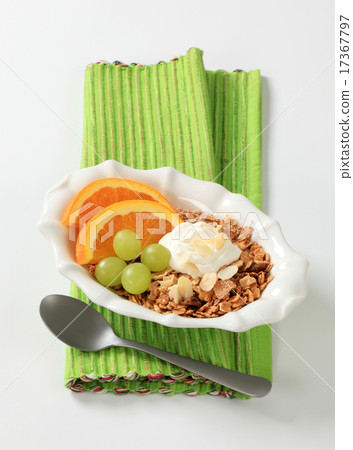 Breakfast cereal 17367797