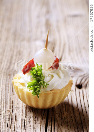 Canape 17367936