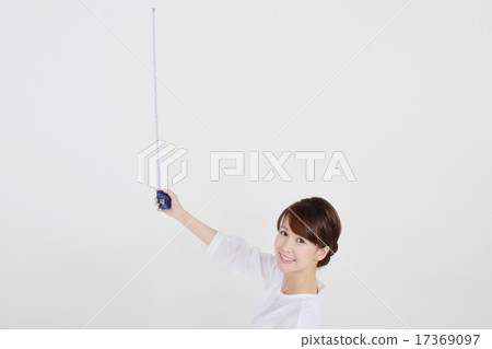 A woman with a major 17369097