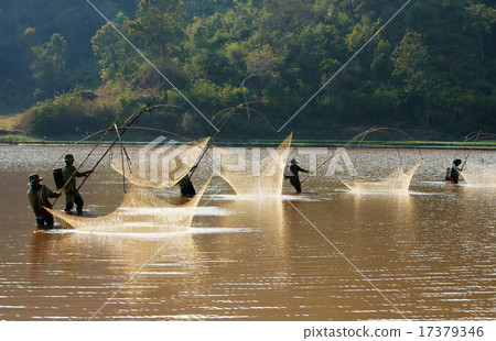 People catch fish by lift net on ditch 17379346