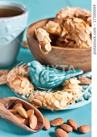Crescent almond cookies 17380084