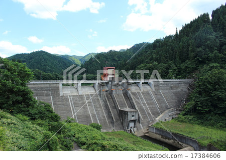 Distant dam 17384606