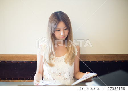 magazine, magazines, reading 17386158