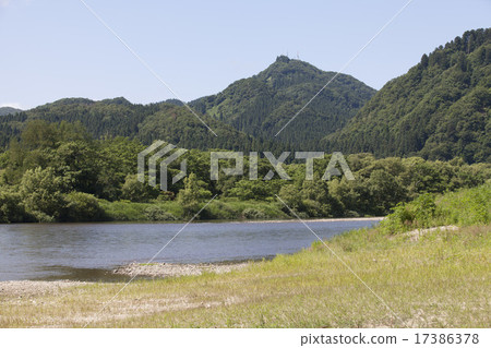 秋田縣的大仙市“大平山”和一流的河“山川川” 17386378