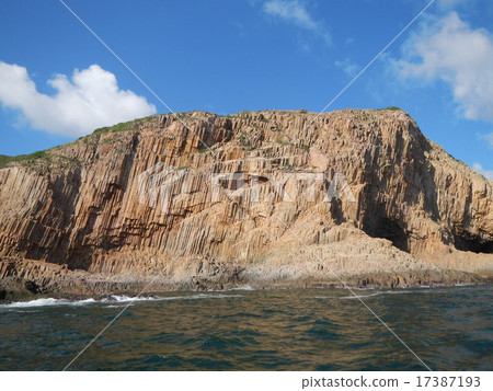 volcanic rock island of Hong Kong Geological Park  17387193