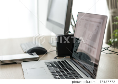 筆記型電腦 電腦 筆電 17387772