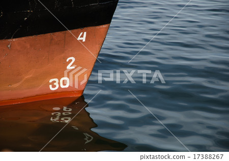 Numbers at a ship Numbers at a ship 17388267