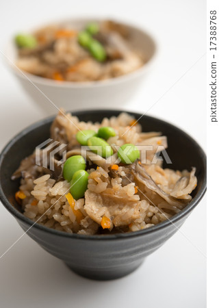 Maitake rice 17388768
