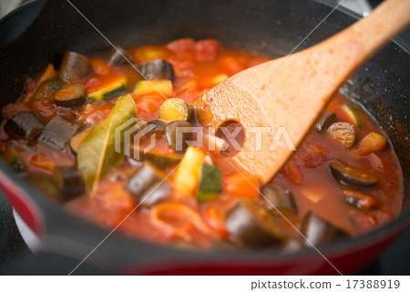 Simmering zucchini with tomatoes 17388919