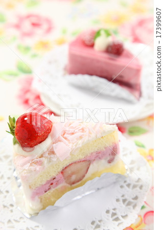 蛋糕脆餅和慕斯 17399607