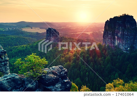Popular climbers resort in Saxony park, Sharp rock 17401064