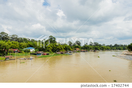 Floating fishing village Floating fishing village 17402744