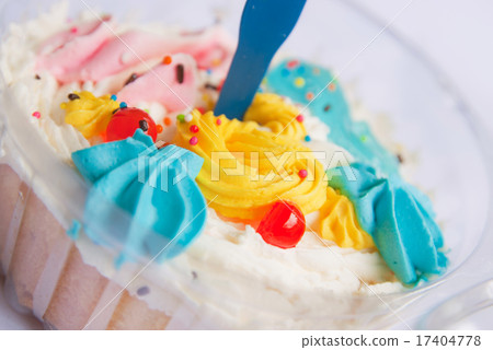 Cream cake Cream cake 17404778
